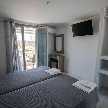 Golden Dolphin Studios & Apartments Alikész Kültér fotó