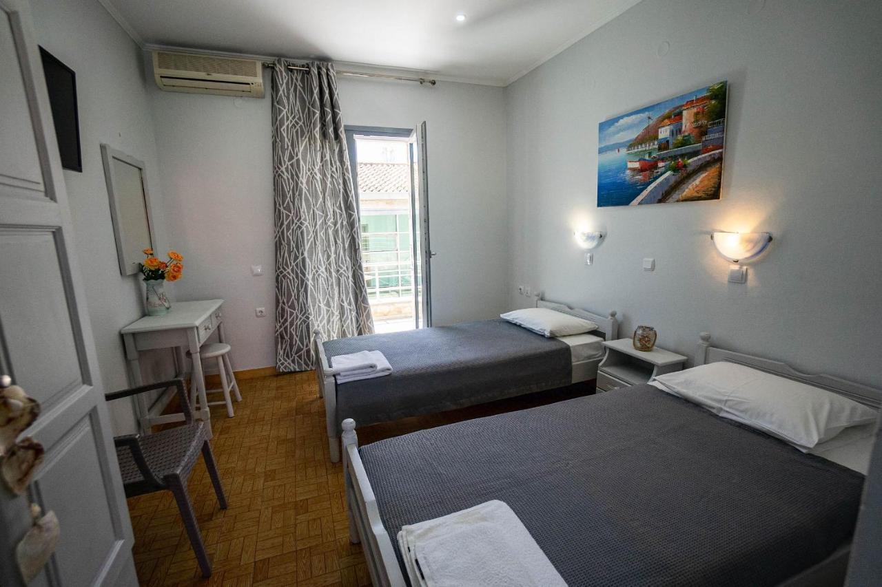 Golden Dolphin Studios & Apartments Alikész Szoba fotó